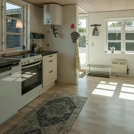 Cosy In With 3 Bedrooms And Wi-fi Casa vacanze